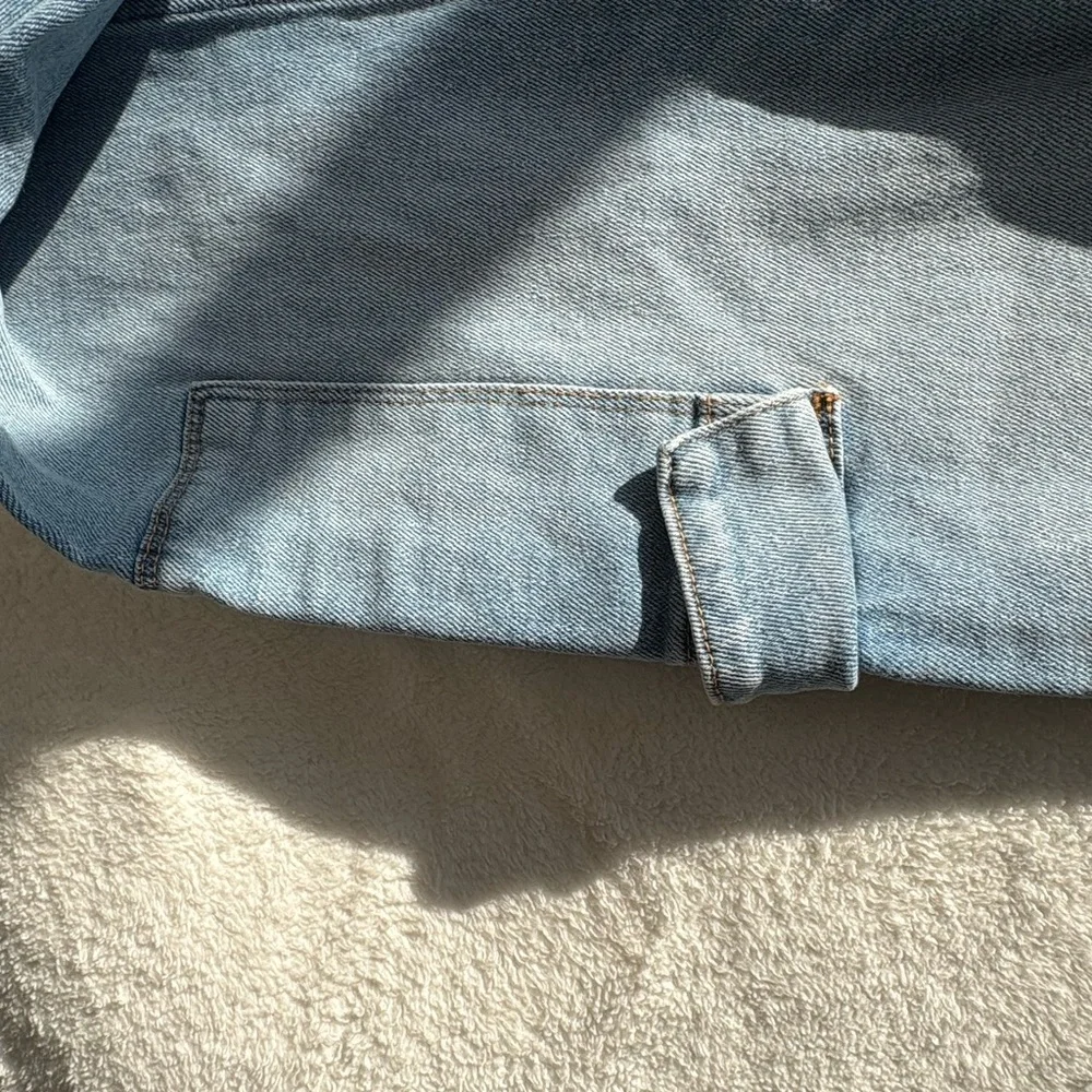 Abercrombie Kids Light Wash Denim Cargo Jeans Wide Leg - Size 15/16 Long